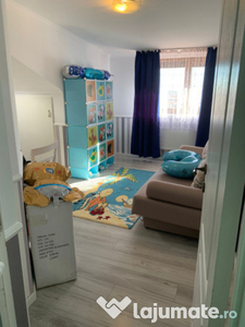 Apartament cu 3 camere