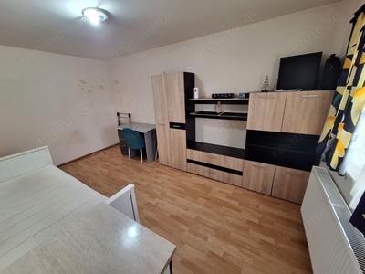 180 euro !!! Garsoniera cu centrala proprie Zona Complexul Studenteac