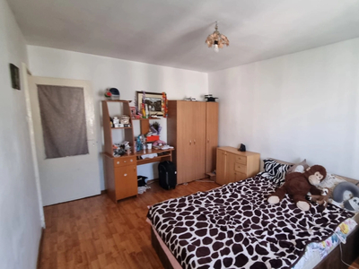 2 camere, decomandat, 52 mp, de vanzare apartament in zona Centru, Podul de fier, Cod 154493