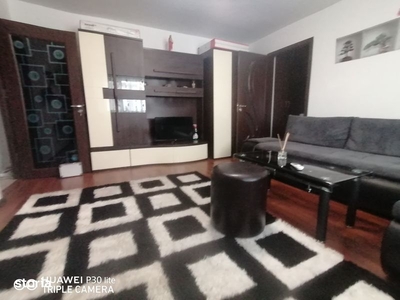 Apartament 3 camere decomandate, Doamna Stanca