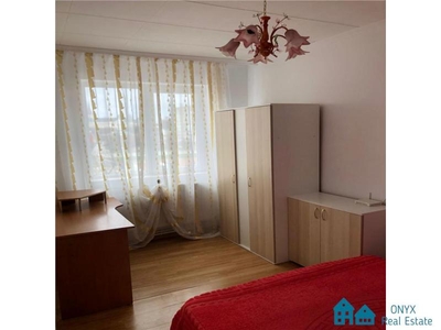 Apartament 3 camere, Podu Ros 79.000 euro neg. de vanzare