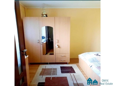 Apartament 3 camere Podu Rosbulevard, etaj 3, fara risc, 95.000 euro de vanzare