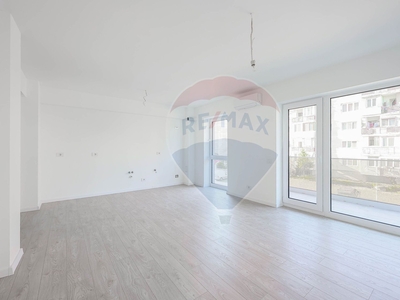 Apartament 3 camere vanzare in bloc de apartamente Bihor, Oradea, Nufarul