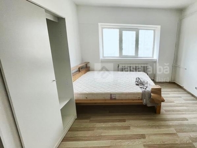 Apartament 3 camere, zona Garii, renovat