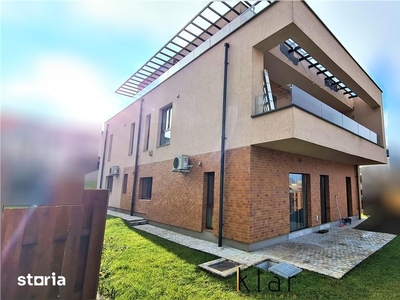 Apartament 4 camere la VILA,110mp,terasa,curte Gruia, zona stadionului