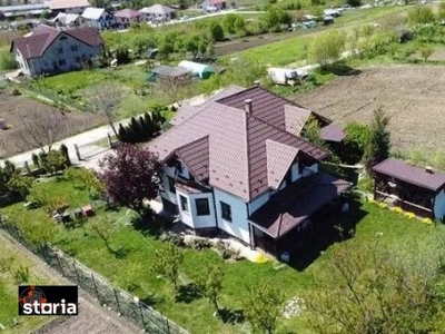 Casa spatioasa: str. Transilvania( fost Fabricii) 260mp