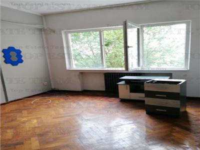 Apartament 4 camere zona B-l. Nicolae Balcescu