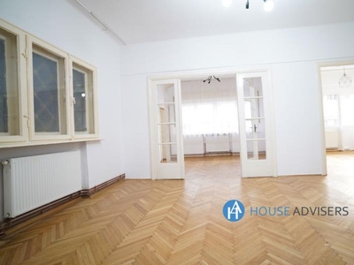 Inchiriere apartament 4 camere in vila Universitate