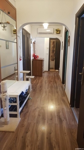 Vand apartament 3 camere in Bucuresti, Crangasi Parc Metrou 135000 EUR