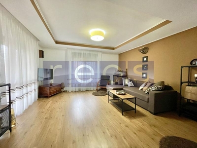 VANZARE VILA + CURTE 650 MP | BRANESTI