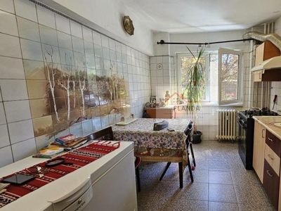 Vanzari Apartamente 3 camere - DRUMUL TABEREI