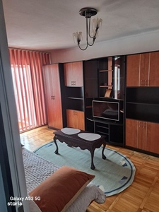 Vand apartament spatios