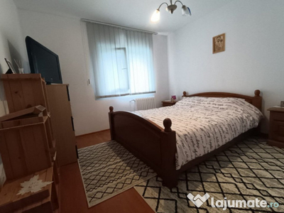 APARTAMENT 3 CAMERE, DECOMANDAT,2 bai, CANTA, ETAJ 2 DIN 4