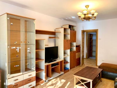 Apartament 2 camere semidecomandat, Podu Ros - Sens Giratoriu