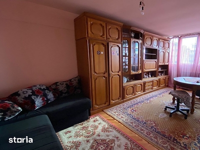 Apartament cu 3 camere semidecomandate,ideal pentru studenti- Manastur