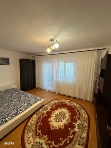 Vand apartament 3 camere cartierul Primaverii.