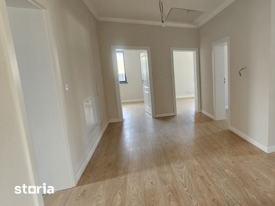 VIND apartament 5 camere,la ETAJUL 1, Su=192 mp,in imobil de linga LVA