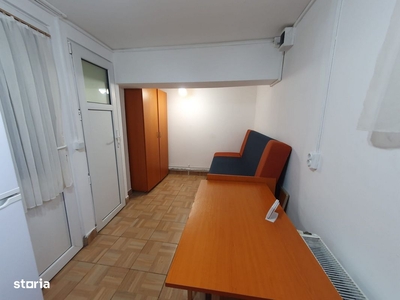 Panduri - Petre Lintes, apartament 2 camere in bloc, decomandat, etaj