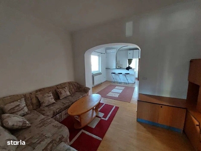 La casa, cu spatiu suplimentar, Central, Brasov .