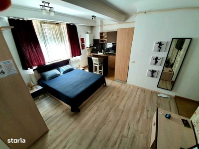 Vând apartament cu 4 camere Mioveni-Primărie, 2 balcoane