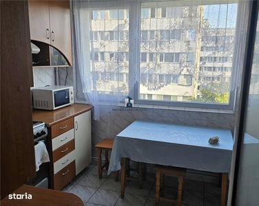 Inchiriere Apartament 3 Camere Semidecomandat Bdul.Ctin.Brancoveanu