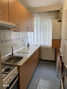 Închiriez apartament 2 camere semidecomandat