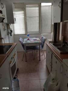 Inchiriez Apartament cu 3 camere Circumvalatiunii colt cu G.Lazar