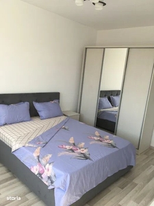 Vand apartament cu 3 camere zona Razoare