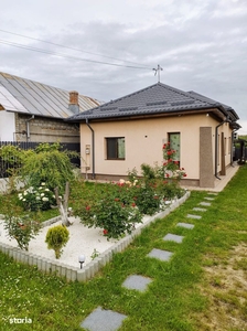 Vanzare casa 3 camere, Sacueni, Dambovita