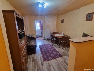 Ap.3 camere decomandat,70 mp+ balcn,2 băi,Deva-zona Lido