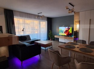 Apartament 2 camere, 3 balcoane, 75.64 mp, priveliște superbă