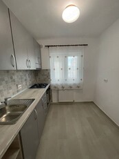 Apartament 2 camere decomandat, etaj 3, Strand