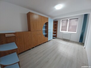 Apartament 2 camere et.2, parcare str.Teilor Floresti