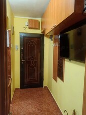 Apartament 2 camere semidecomandat. NU COLABOREZ CU AGENTII!