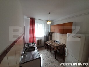 Apartament 2 camere semidecomandat..zona Decebal