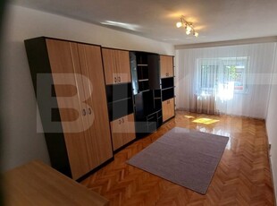 Apartament 3 camere, 61mp, Zona Micro 17