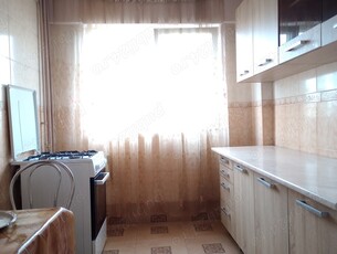 Apartament 3 camere 74 mp. bloc din 1982 etaj 7 din 10 situat în zona Piața Sudului -Olteniței.