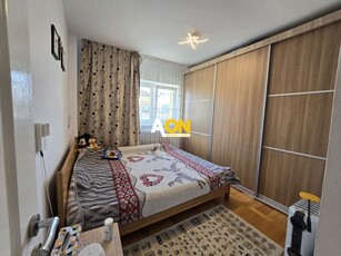 Apartament 3 Camere Decomandat, Zona Liceul Sportiv