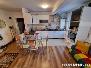 Apartament 3 camere, etaj intermediar, 52mp, parcare, la 4 minute de Vivo