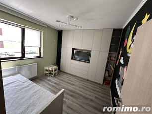 APARTAMENT 3 CAMERE, ETAJ INTERMEDIAR, CARTIER NOU