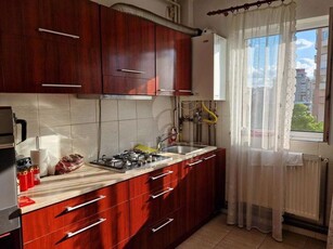 Apartament 3 camere in zona SENSUL GIRATORIU