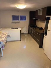 Apartament 3 camere in zona ZORILOR