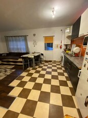 apartament 3 camere parcare inclusa,NEGOC.