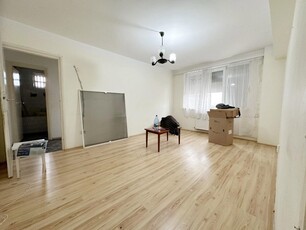 Apartament 3 camere, semidecomandat,62mp utili, etaj 6/7 -Ultracentral