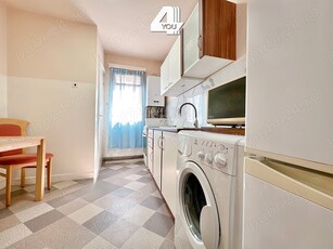 Apartament 3 camere, spațios, centrală proprie, decomandat