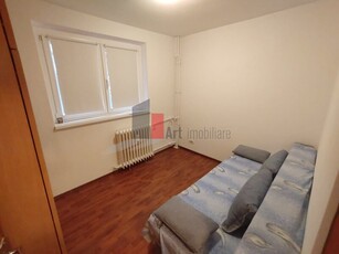 Apartament 3 camere Uioara