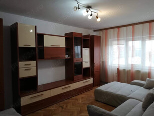 Apartament 3 camere, zona Torontalului