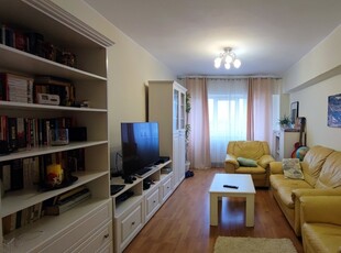 Apartament 4 camere de vanzare in zona Tomis 2