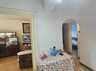 Apartament 4 camere de vanzare, Str. Galileo Galilei Rogerius