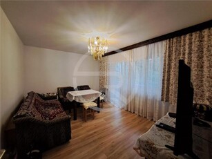 Apartament 4 camere, decomandat, situat in cartierul Manastur!